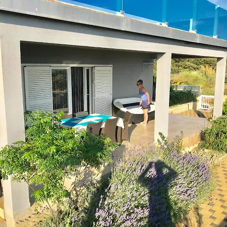 Holiday home Sunshine